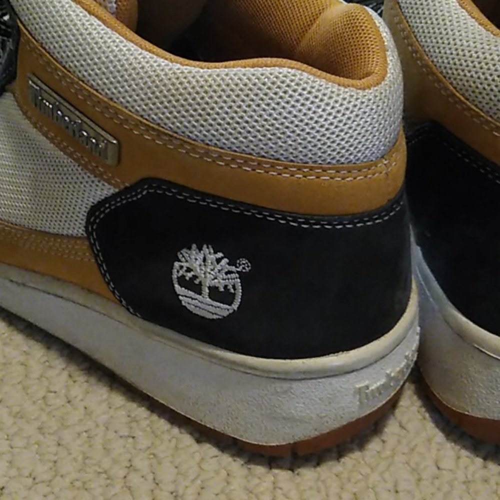 Shoes - Picture 10 of 12